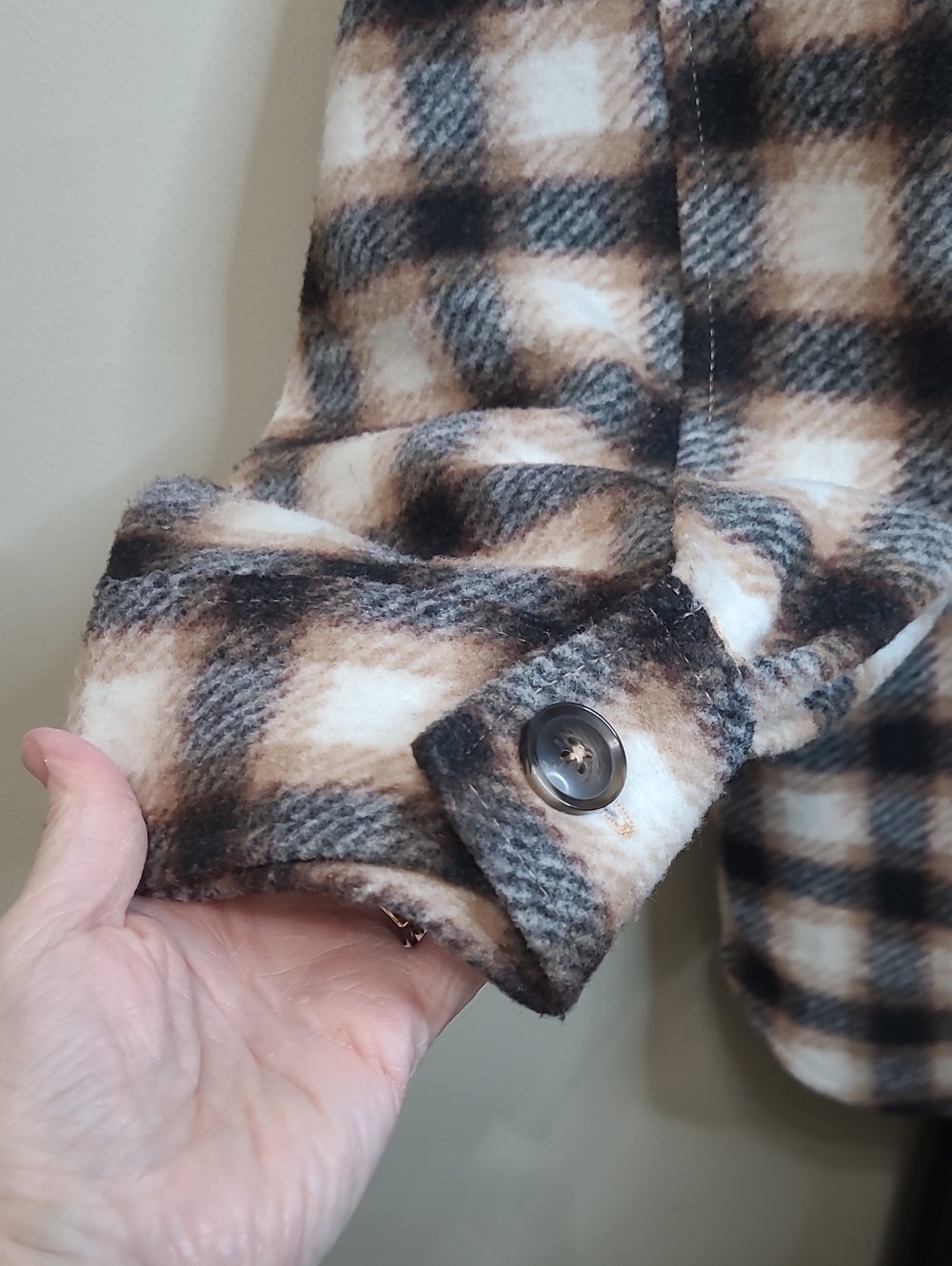 Time and Tru Brown & Cream Plaid Button-Up Shacket with Pockets size XXXL (22) - Picture 6 of 9